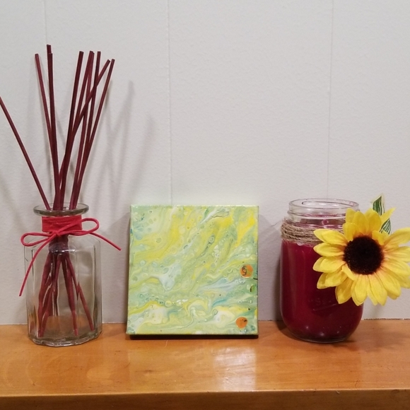 5"x5" Handmade Paint Pour - Picture 1 of 5